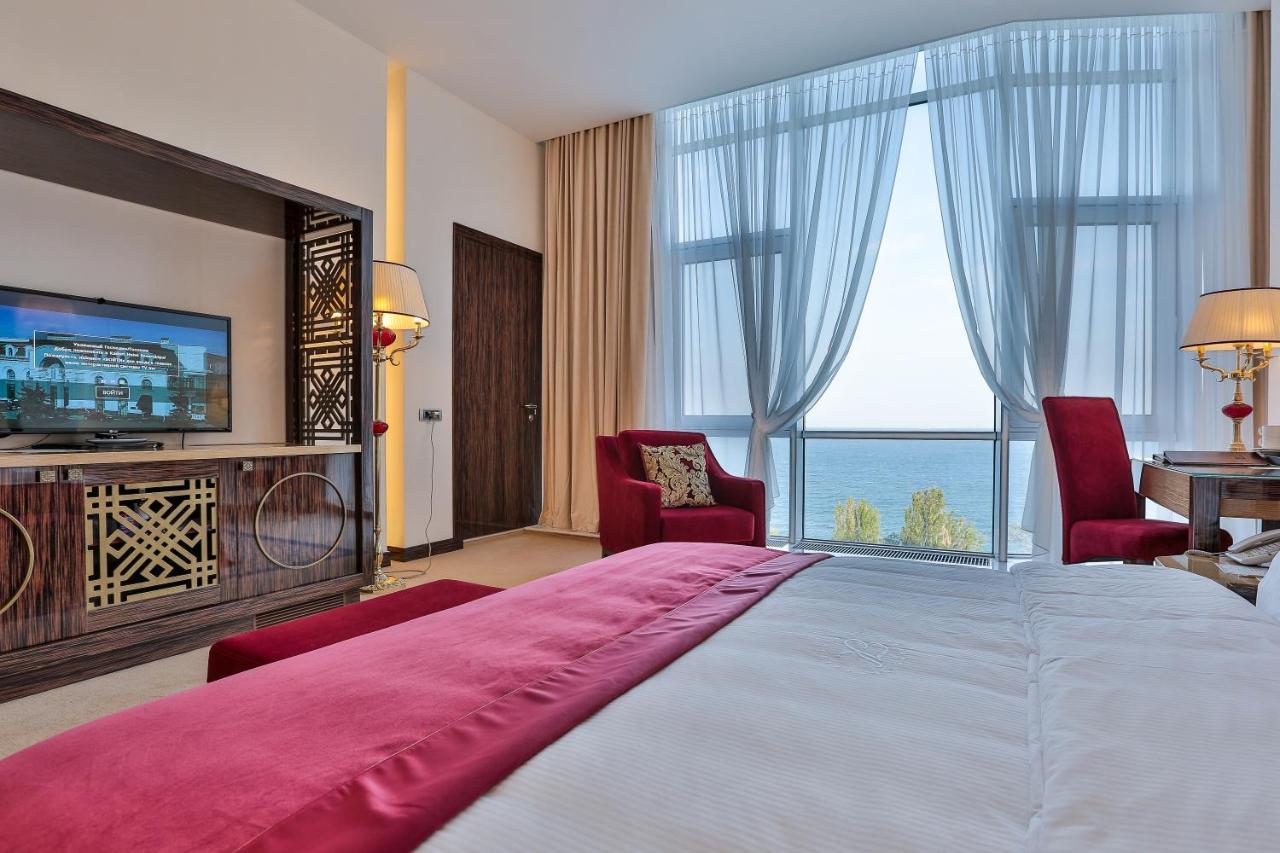 KADORR Hotel Resort&Spa Odessa Exterior foto